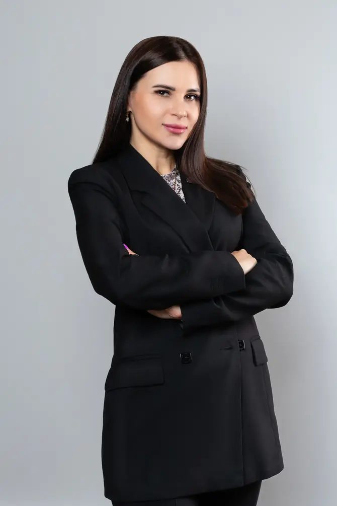 Султанова Елена  Султанова Елена