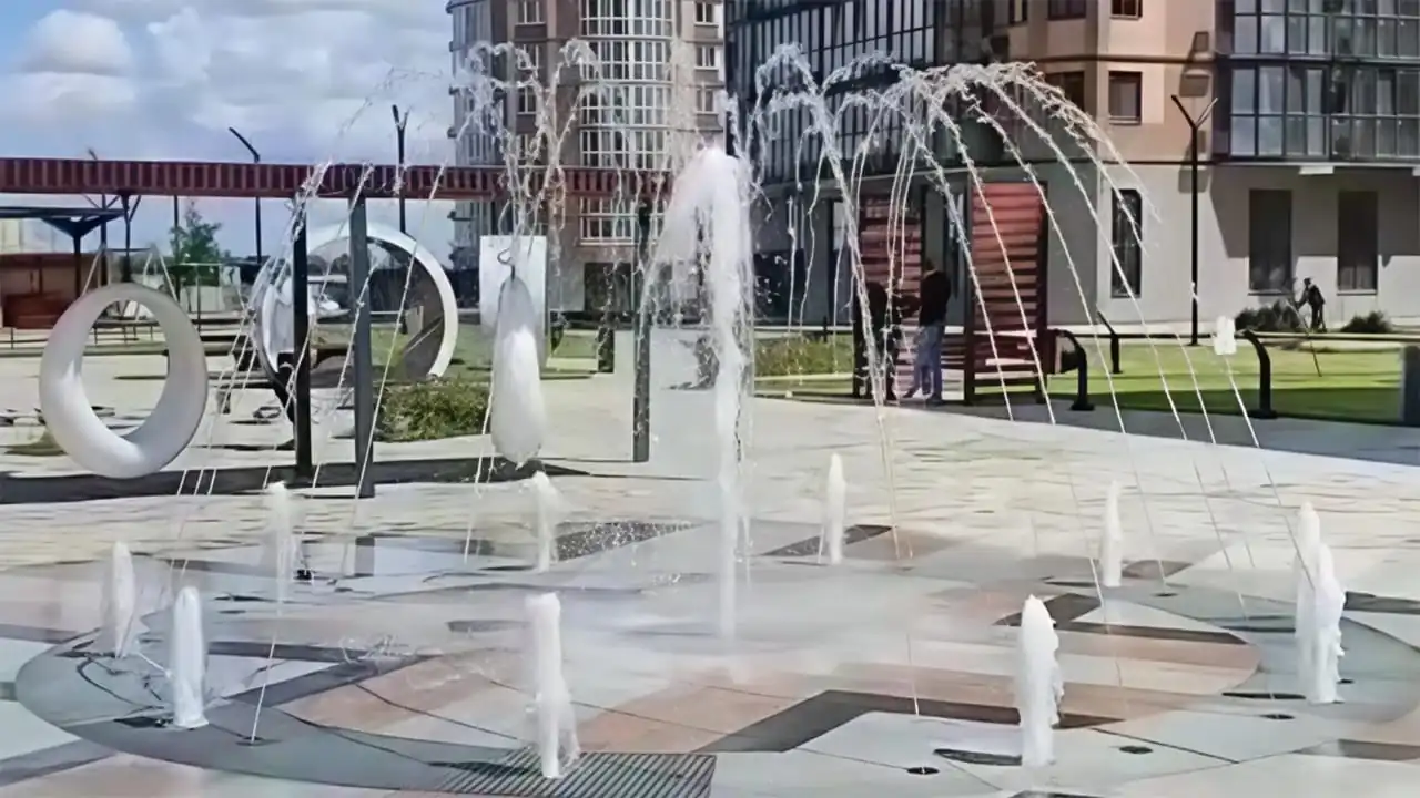 AVA Group установил сухой фонтан в Краснодаре