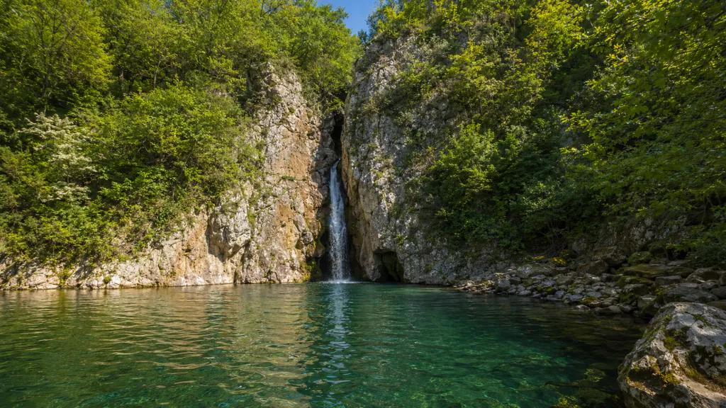 Изображение Агурские водопады
